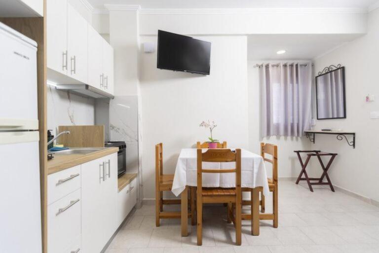 Katerina Apartments ペフコホリ エクステリア 写真
