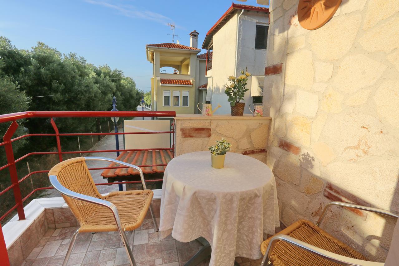 Katerina Apartments ペフコホリ エクステリア 写真